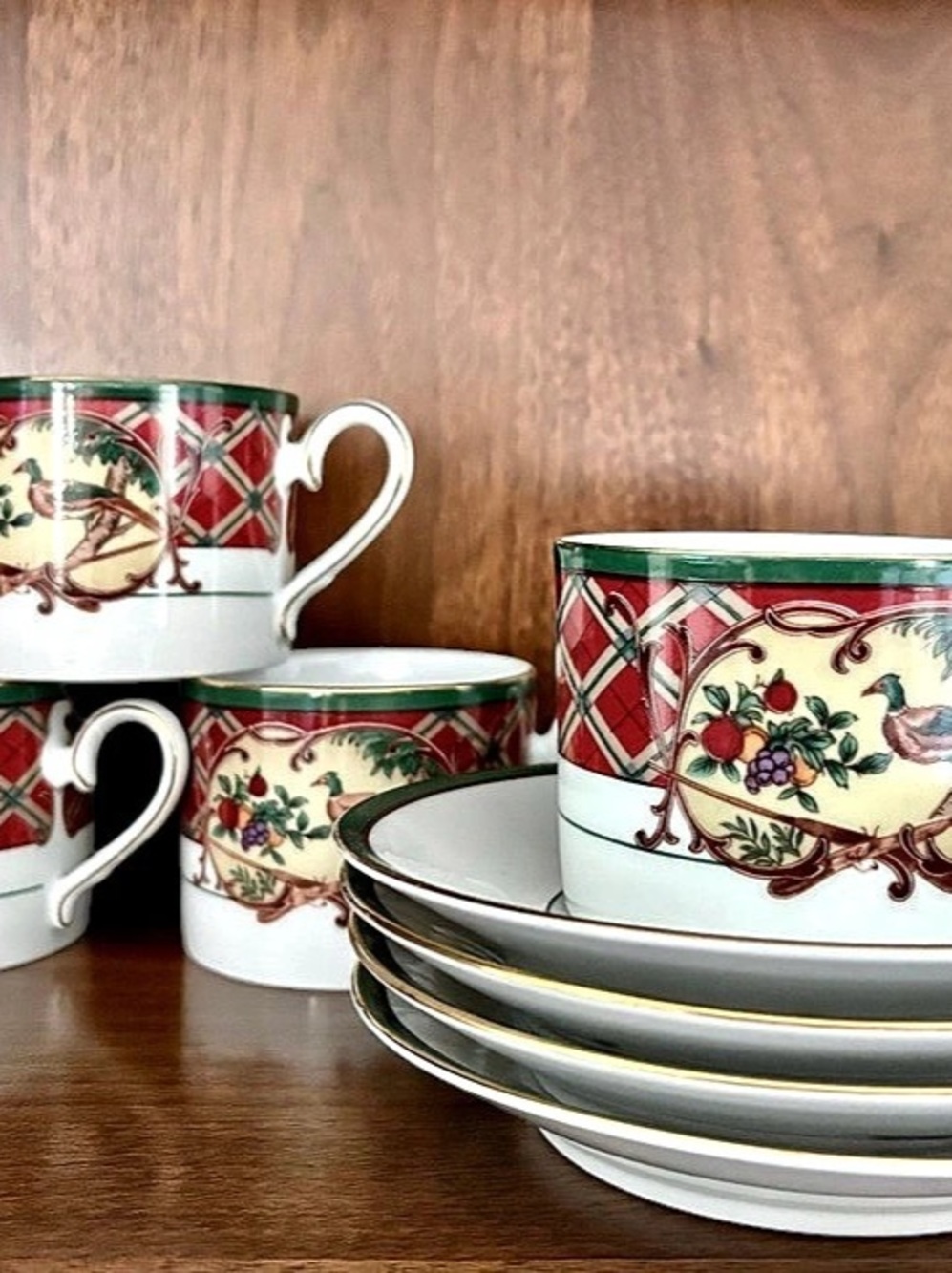 Noritake Royal Hunt Set of 4 Cup and saucers in mint unused condition